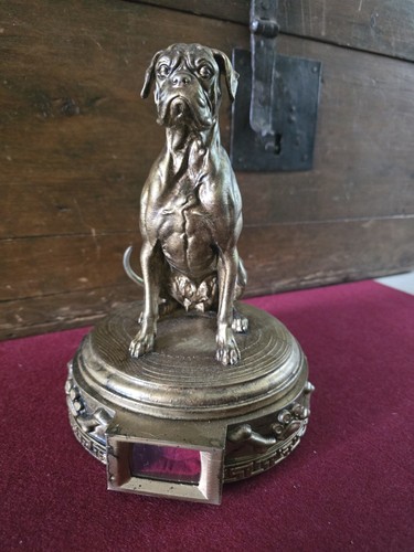 Statua cane boxer con - statua,