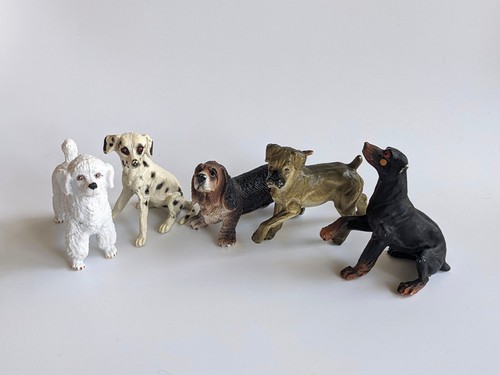 Aaa small dogs basset - aaa,,